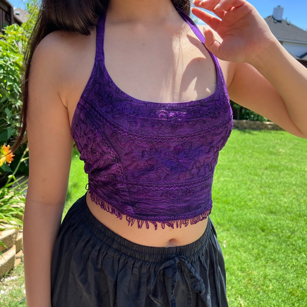 Open Back Halter Crop Top - Picture 4 of 12